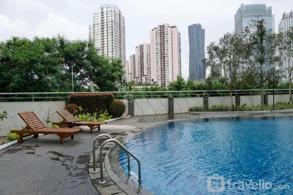 Elegant Spacious 1BR The Wave Kuningan By Travelio Apartment in South Jakarta City
