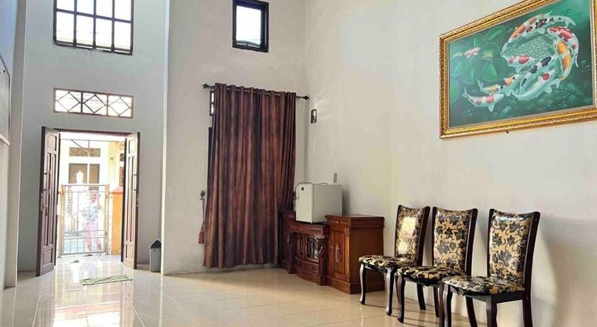 JEJU GUEST HOUSE. RUMAH 112m2 DENGAN 3 KAMAR TIDUR Vacation rental in Indonesia