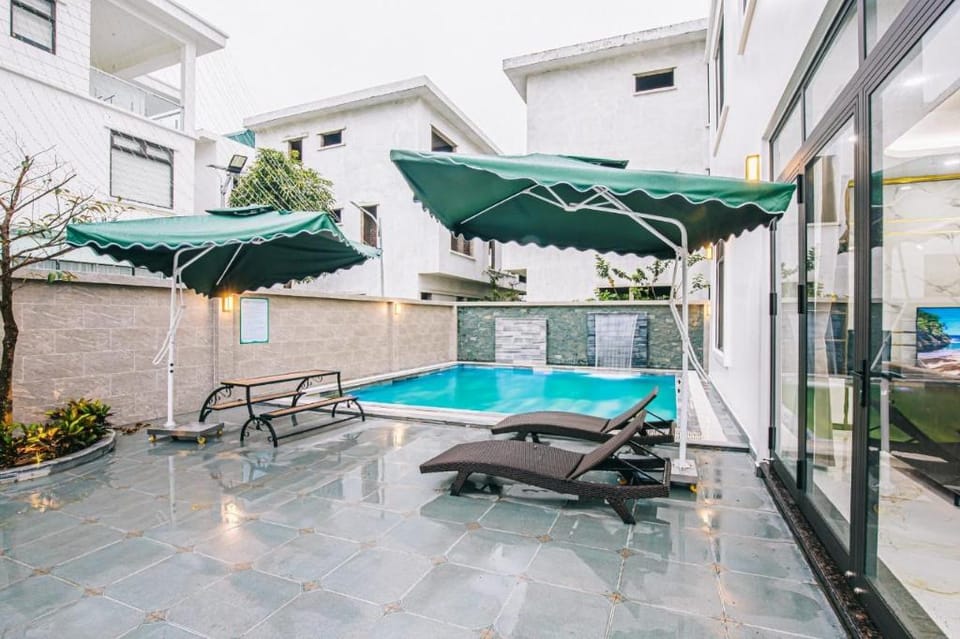 LUX VILLA FLC VIET NAM  Villa in Laos