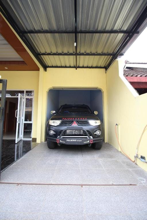 HOME STAY TRAH SUTANTYO Vacation rental in Indonesia
