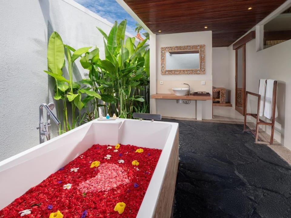 One Bedroom Executive Villa at Uluwatu Villa in Bali