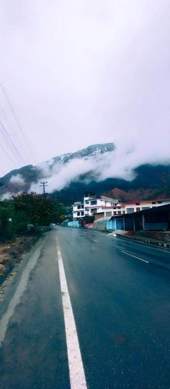 Kandari guest house Hotel in Uttarakhand