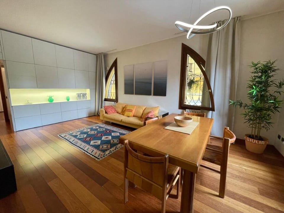 Modern apartment "Le Palme" + private garage Apartment in Padua