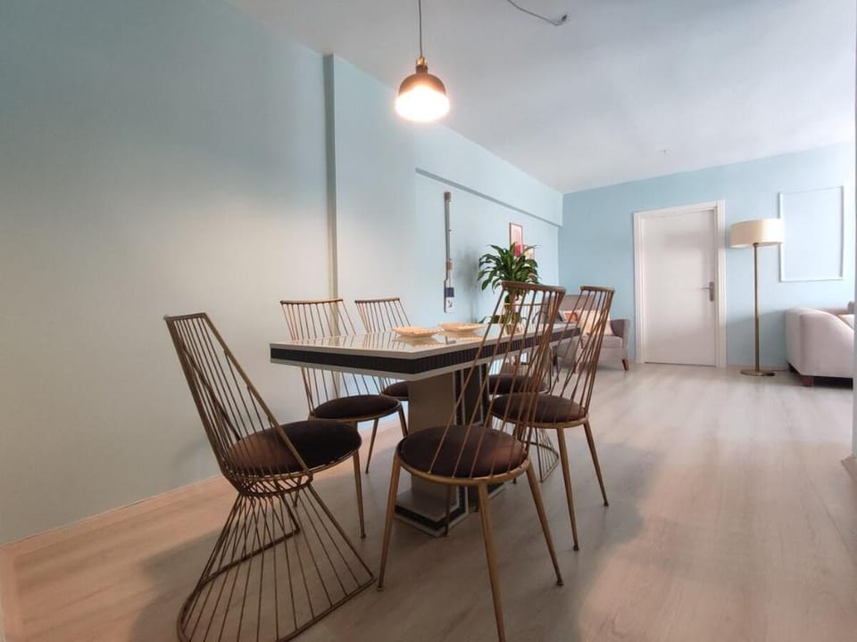 Spacious and Stylish Flat with balcony in Ortakoy Apartment in Istanbul