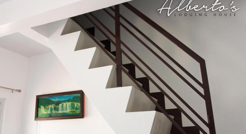 Alberto's Lodging House Apartment in Calabarzon