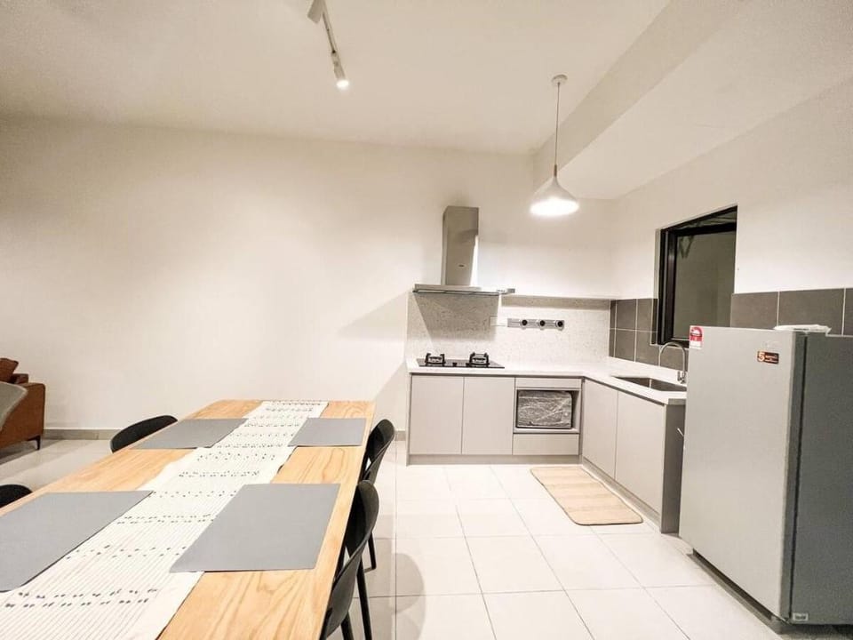 Charming Condo | City View | Next To MRT station Vacation rental in Negeri Sembilan, Malaysia
