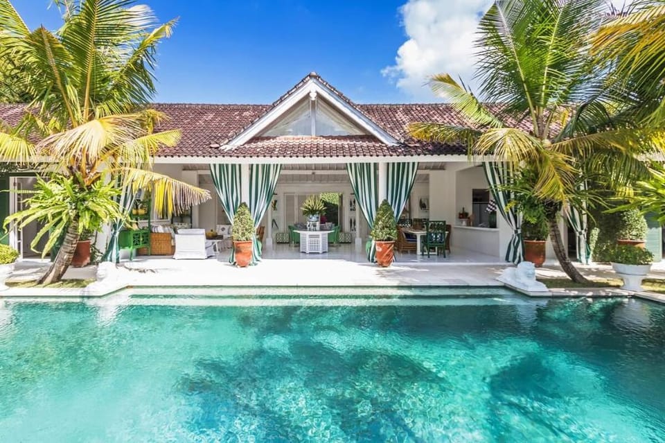 Pineapple Hill 4 Bed Luxury Villa in North Kuta