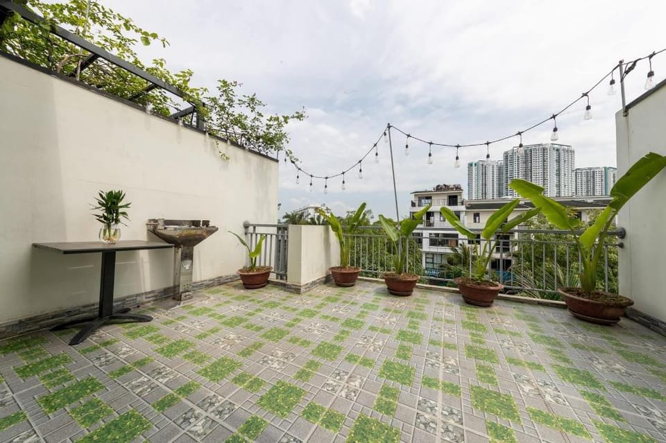 Villa Nguyên căn Thuỷ Nguyên - Ecopark Apartment in Laos