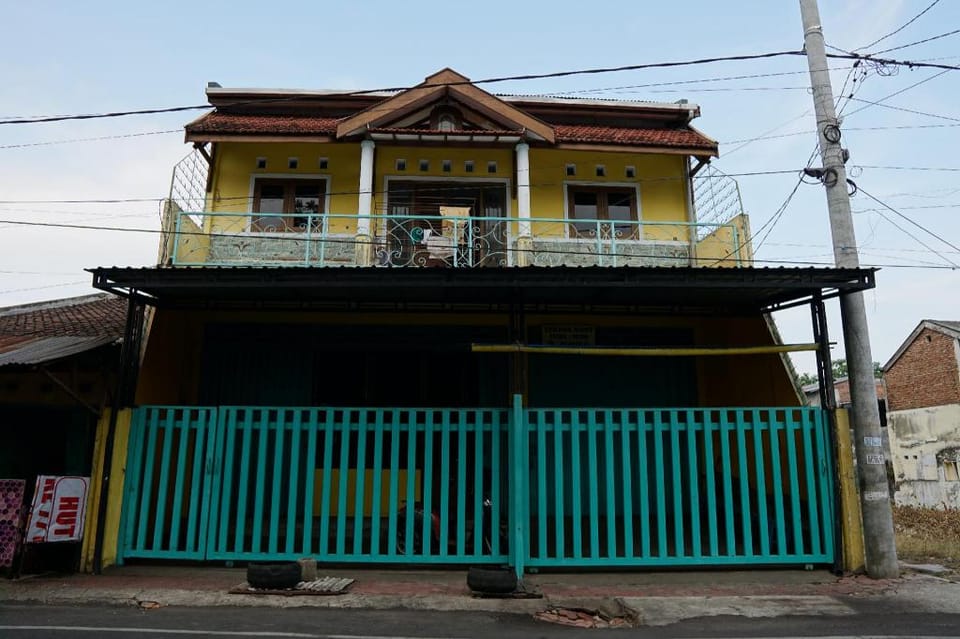 Hotel O Yoko Kost Syariah Hotel in East Java