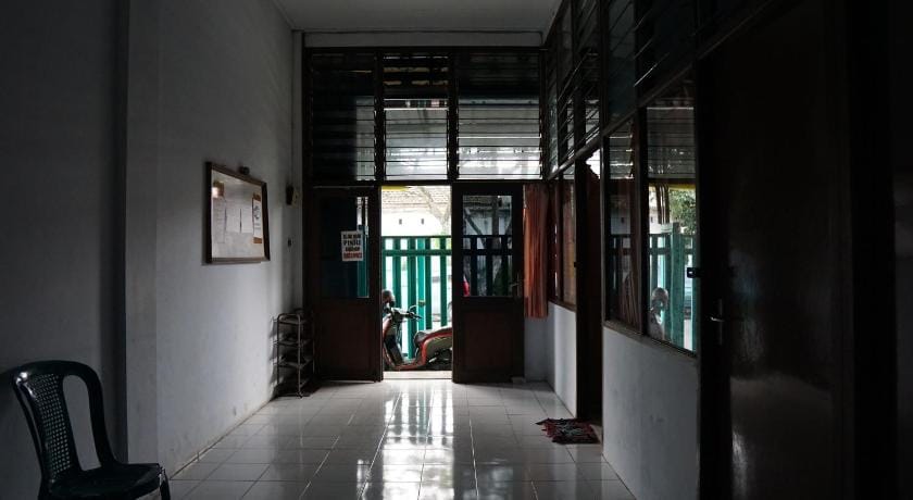 Hotel O Yoko Kost Syariah Hotel in East Java