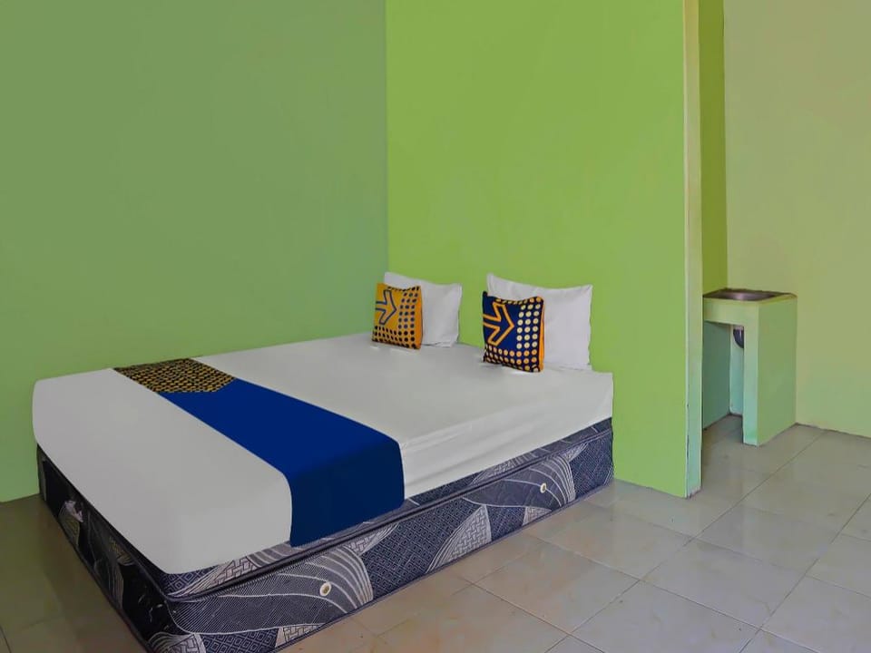 Hotel O Guesthouse Prima SyariahNearGPdI Anugerah Hotel in East Java