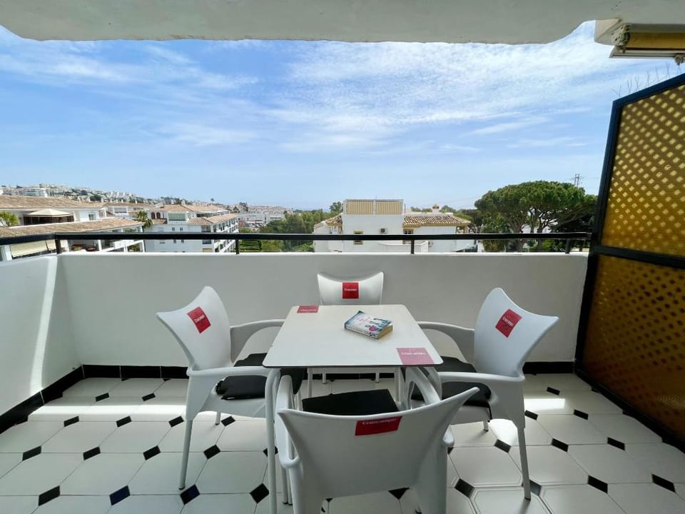 Rincon Del Mar CS223 Apartment in Sitio de Calahonda