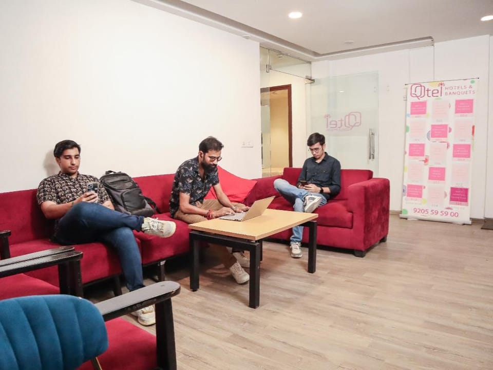 Qotel Express - Gagan Vihar Hotel in New Delhi