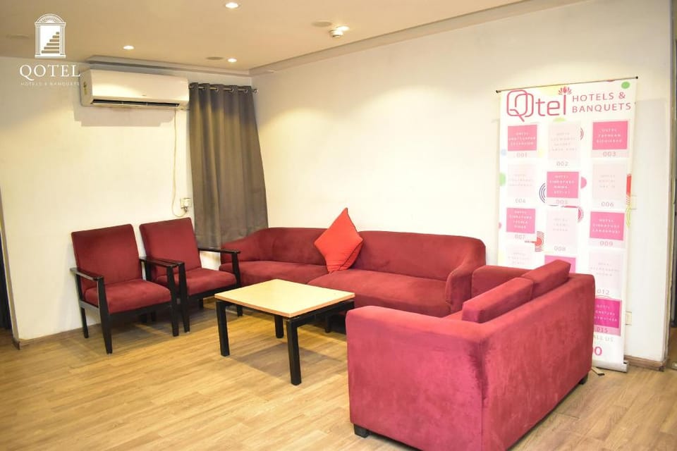 Qotel Express - Gagan Vihar Hotel in New Delhi