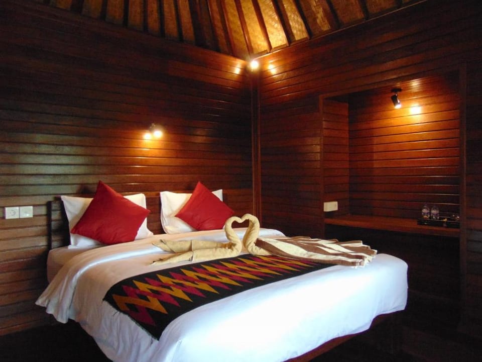 One bedroom deluxe at starfish lembongan Bali Vacation rental in Nusapenida