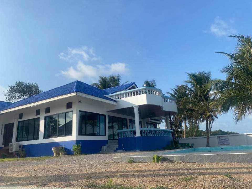 Md pool villa  ชุมพร Villa in Thailand