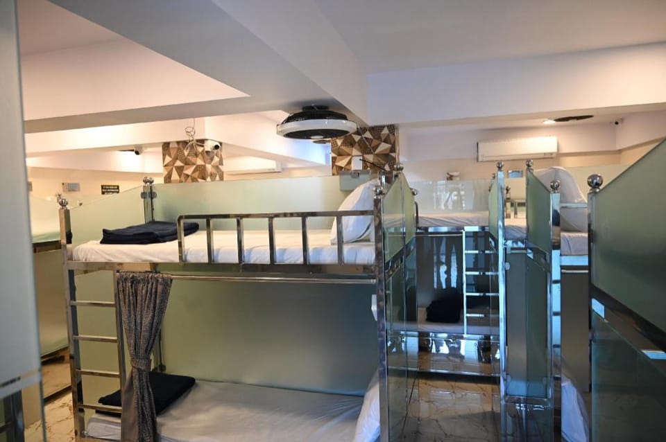 Sagar Dormitory Andheri - Nearest to Andheri Railway Station West Hotel in Mumbai