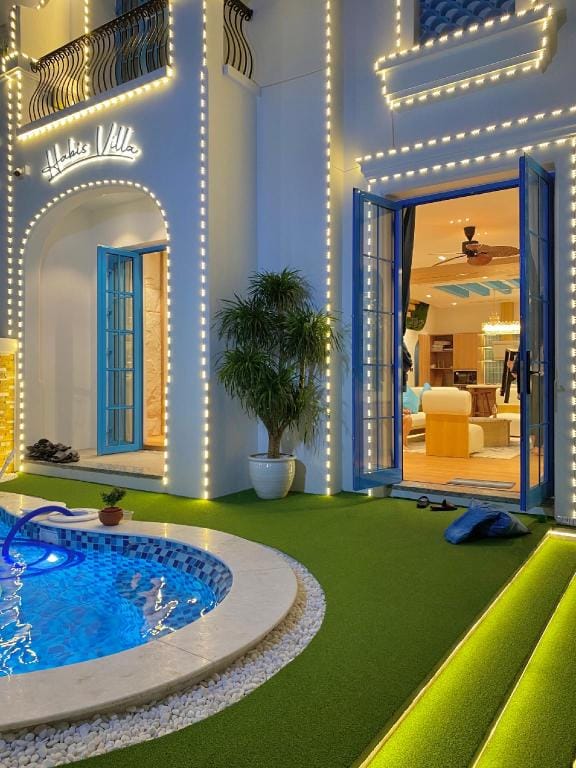 Biệt thự 5 phòng ngủ Sun Feria Bãi Cháy Hạ Long Villa in Laos