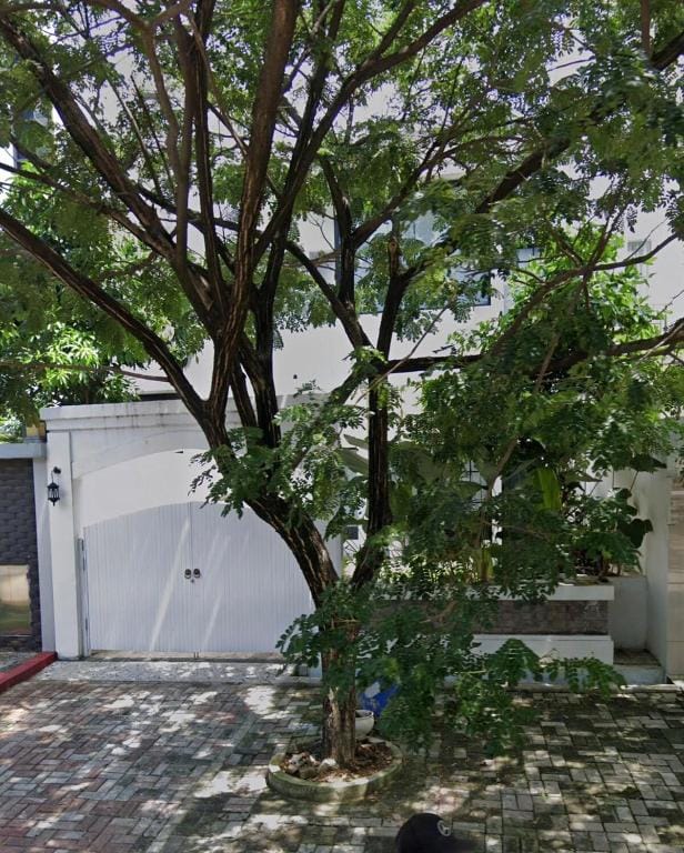 PIK House with area of 200 m2 Vacation rental in Jakarta
