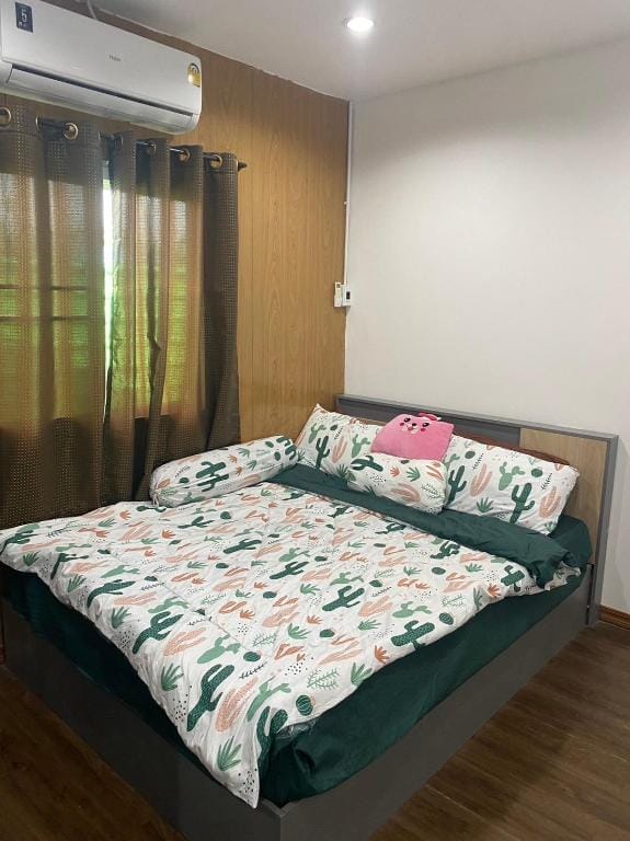 Airport Home4 Bedroom Villa in Bangkok