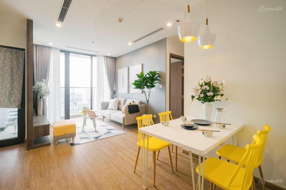 Vinhomeskylake S3 near Keangnam 1 BR Apartment in Laos