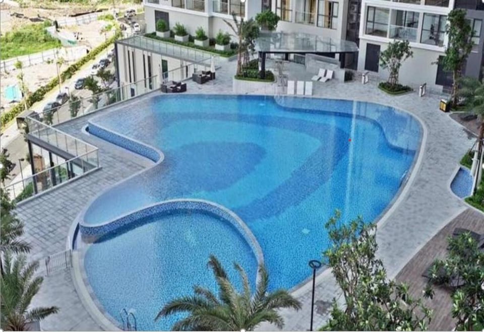 Vinhomeskylake S2 Near Keangnam 1 BR Ha Noi Apartment in Laos