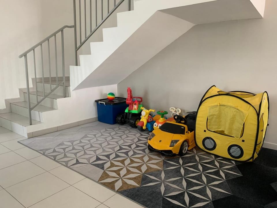 AisyaHumaira Homestay JB with private pool Vacation rental in Johor Bahru
