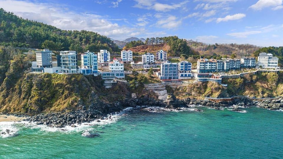 Dubai Pension Bed and Breakfast in South Korea