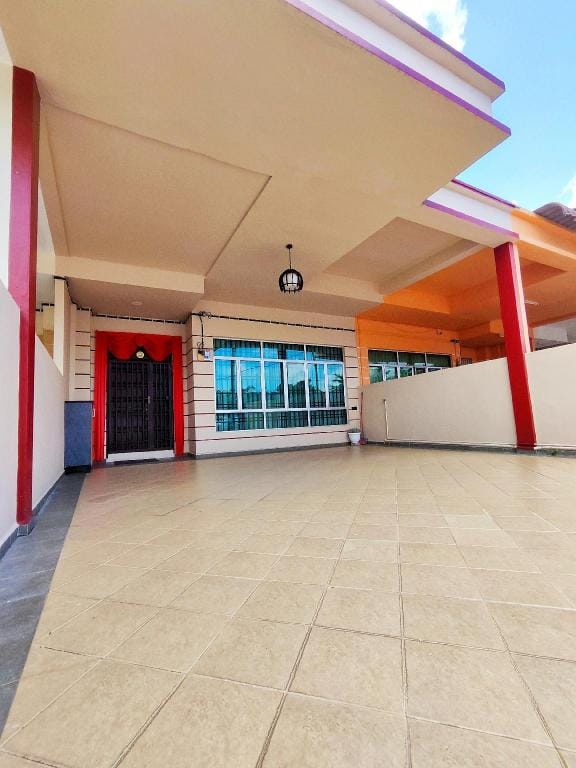 Cozy & Boutique 3Bedoom3Bath Homestay_Batu Pahat  Vacation rental in Johor