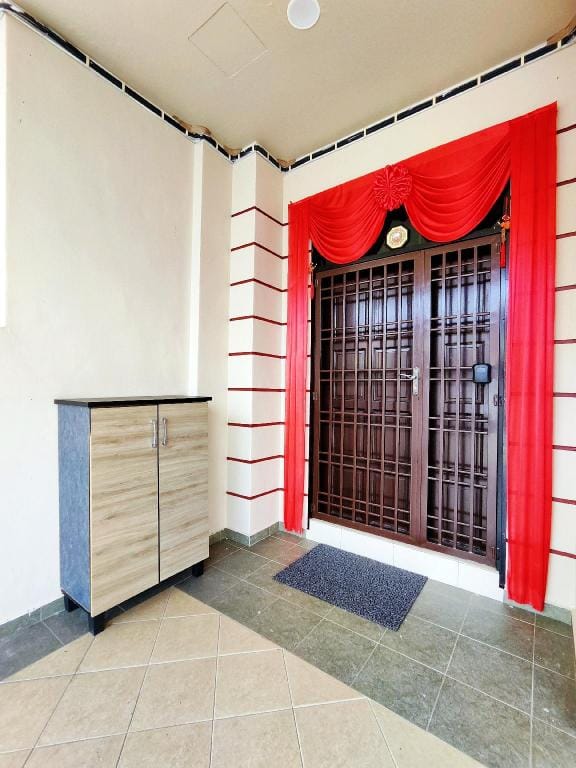Cozy & Boutique 3Bedoom3Bath Homestay_Batu Pahat  Vacation rental in Johor
