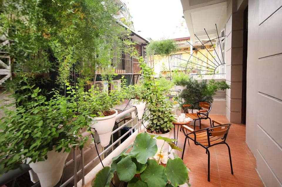 Entire Rustic House 7BR for 15PPL Near Opera Hause Vacation rental in Hanoi