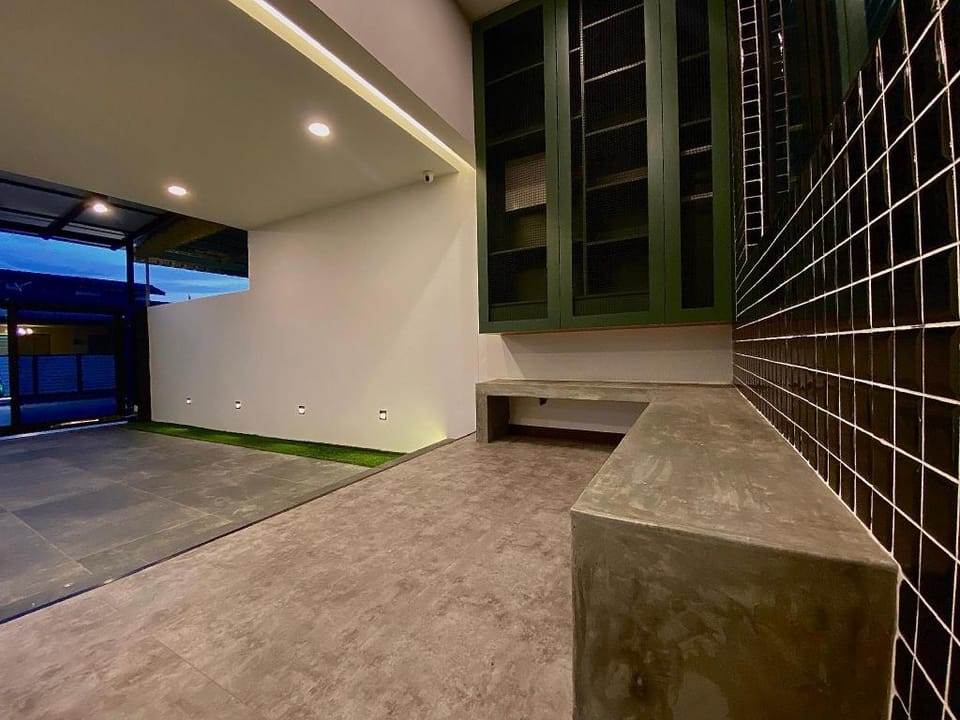 SIX Boutique Residence @ Ipoh Garden Landed House Vacation rental in Ipoh