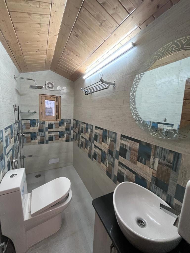Modest - home away from home Vacation rental in Shimla