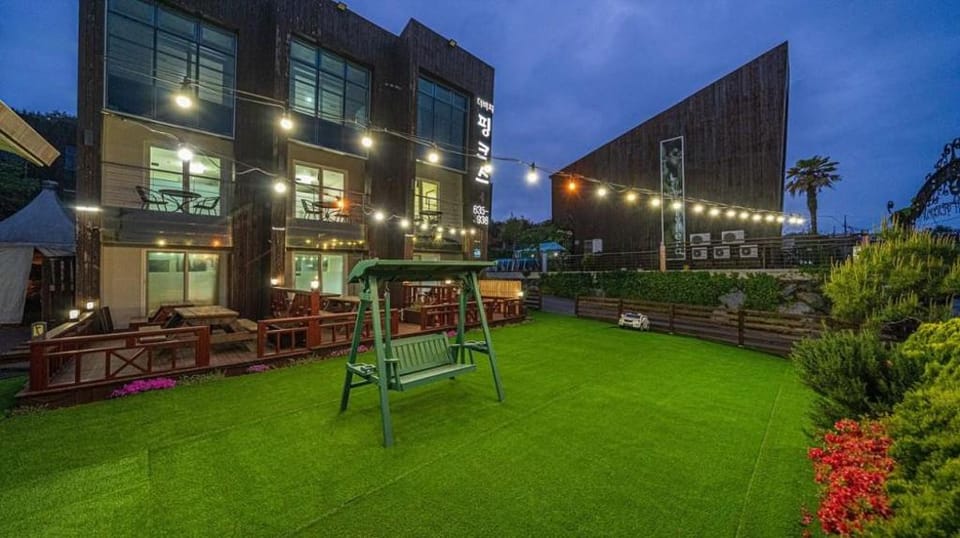 Ping's Dog Pension Bed and Breakfast in South Korea