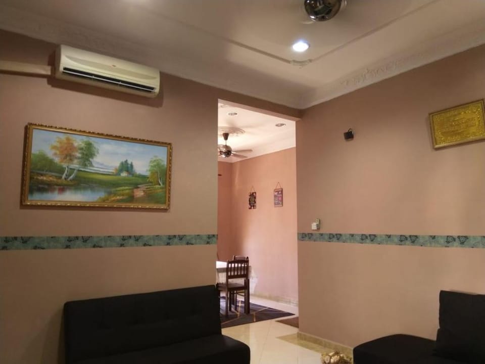 Nafili Homestay Taman Desa Murni, Perol Vacation rental in Malaysia