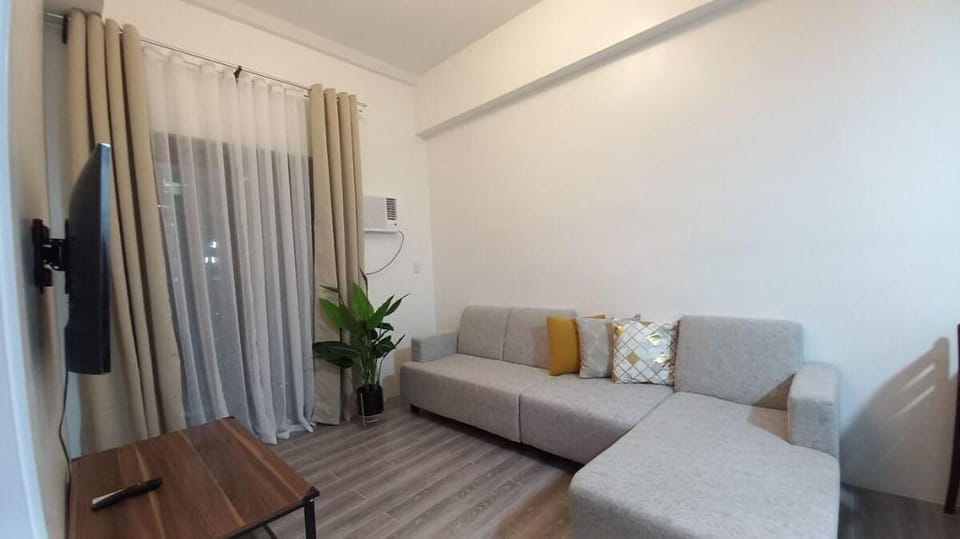 Spacious One Bedroom Condo Unit Near Airport Vacation rental in Davao City