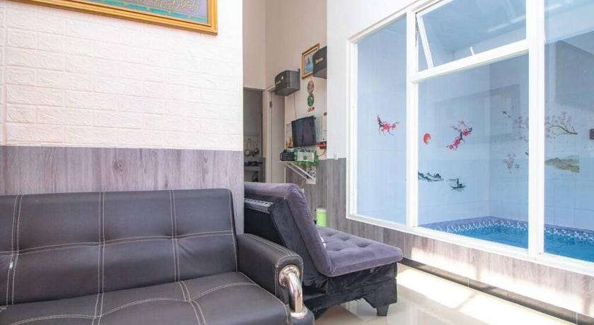 Villa XXI Private Pool & Rooftop Vacation rental in Batu