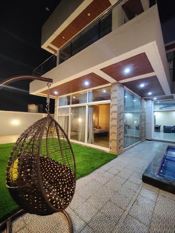Regal Retreat Villa Villa in Maharashtra