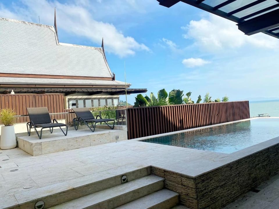 Two Sun & The Moon Luxury Cliff Villa Villa in Phuket