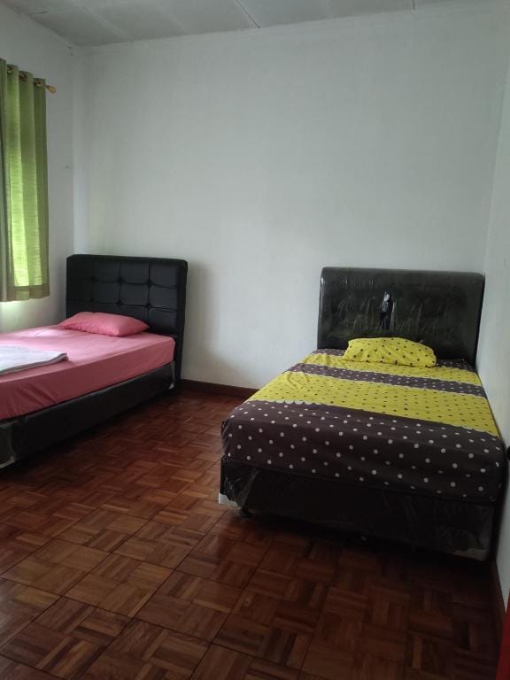 Villa 25 Puncak Villa in Cisarua