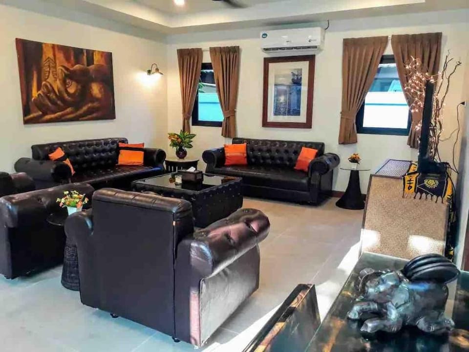 Four Bedroom Luxury Villa Chaweng SDV195  Vacation rental in Ko Samui