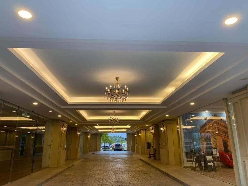 Queen Deluxe@Disney Suite Champs Elysees Apartment in Perak