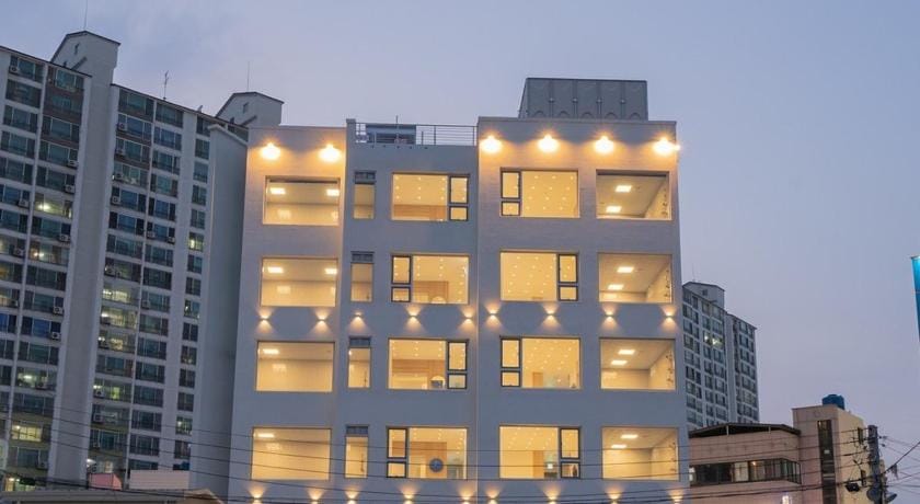 Pohang Pool Villa Yeongil Bed and Breakfast in South Korea