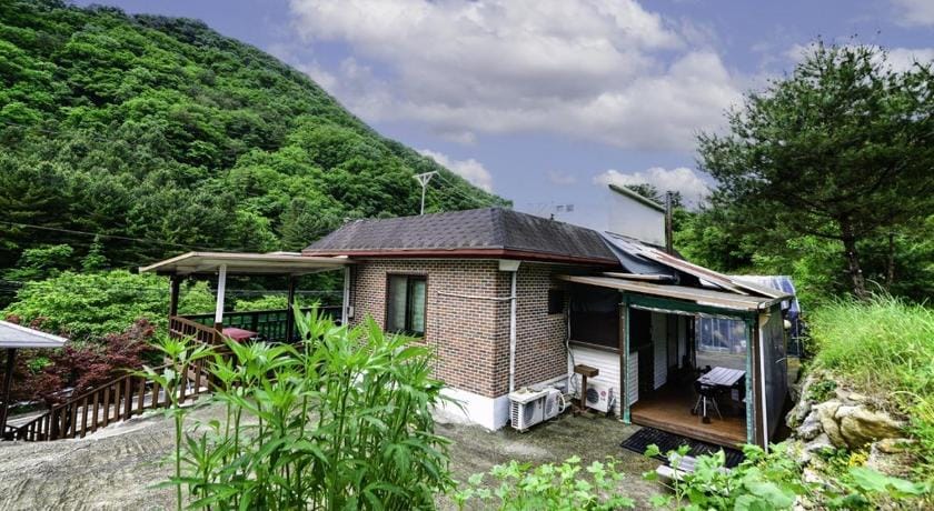 Gapyeong Sangol-Iyagi Pension Bed and Breakfast in Gyeonggi-do