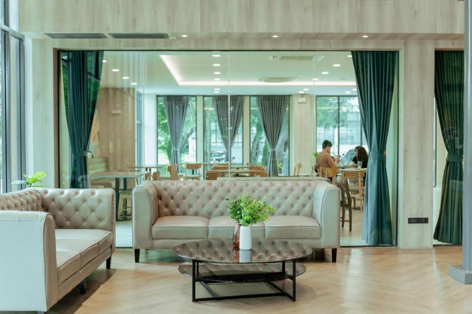 RUS Hotel&Convention Hotel in Laos