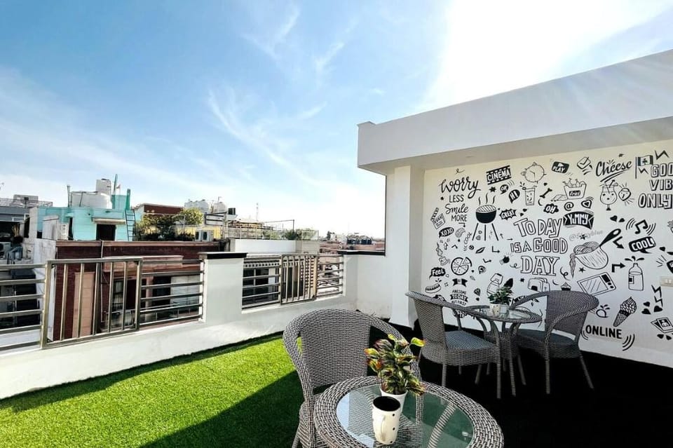 BluO 2BHK - M Block Mkt @ Greater Kailash Apartment in New Delhi