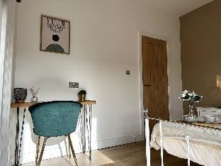 Deluxe Stays @ Libra Spaces Vacation rental in Hull