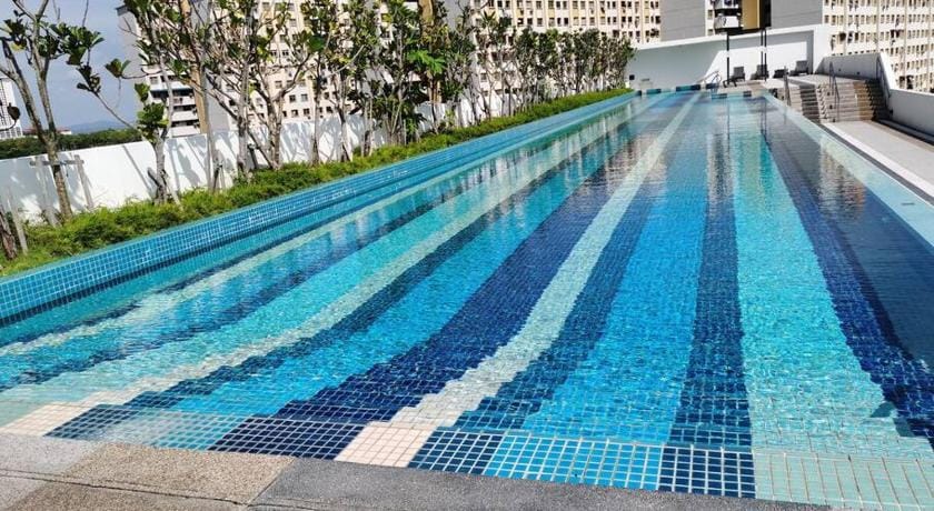LM HomeyB 3BR Family Suite for 4-14 Pax#EV Charger Apartment in Tanjung Bungah