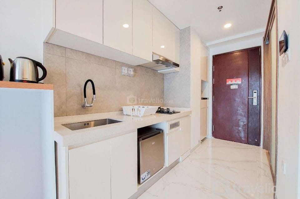 Cozy Living Studio Apt Sky House BSD By Travelio Apartment in West Java