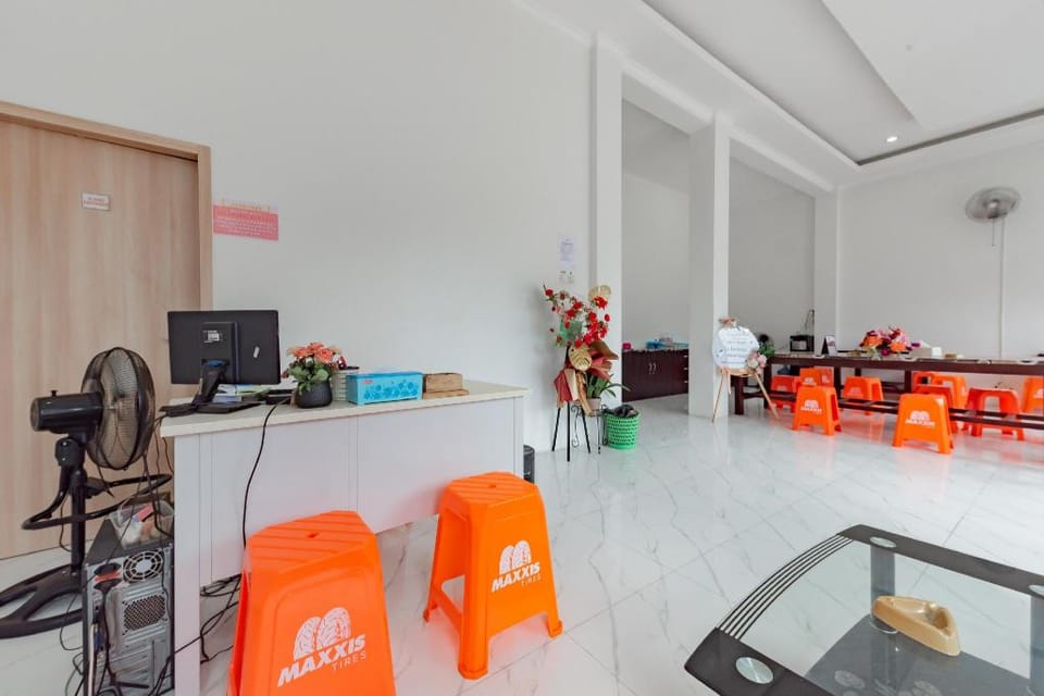 Urbanview Hotel La De Grizz Syariah Sampit by RedDoorz Hotel in Indonesia